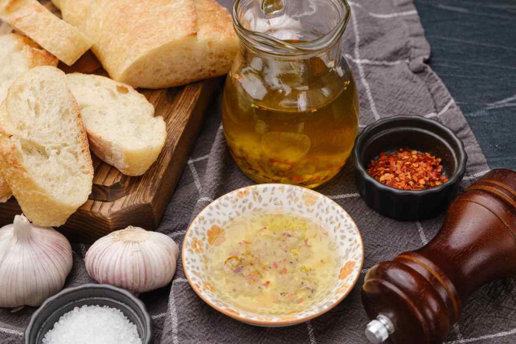 Roasted Garlic Dipping Oil